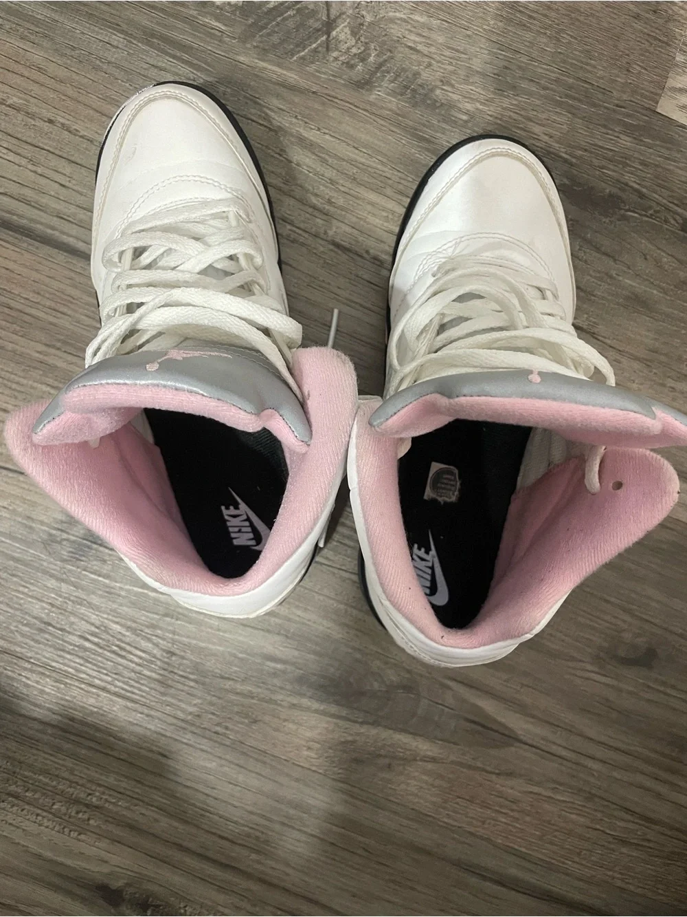 Jordan 5 retro White & Pink kids (girls) High-Top Sneakers size 2.5